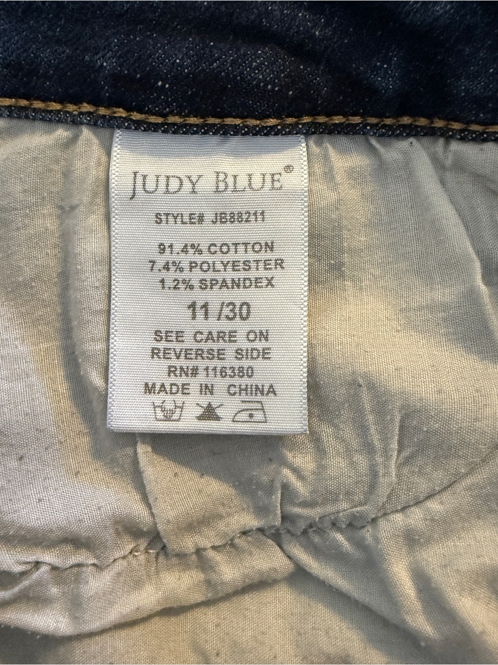Judy Blue Capri Fit Distressed Stretch Denim Capri Jeans Women’s Size 11/30 - Picture 8 of 13